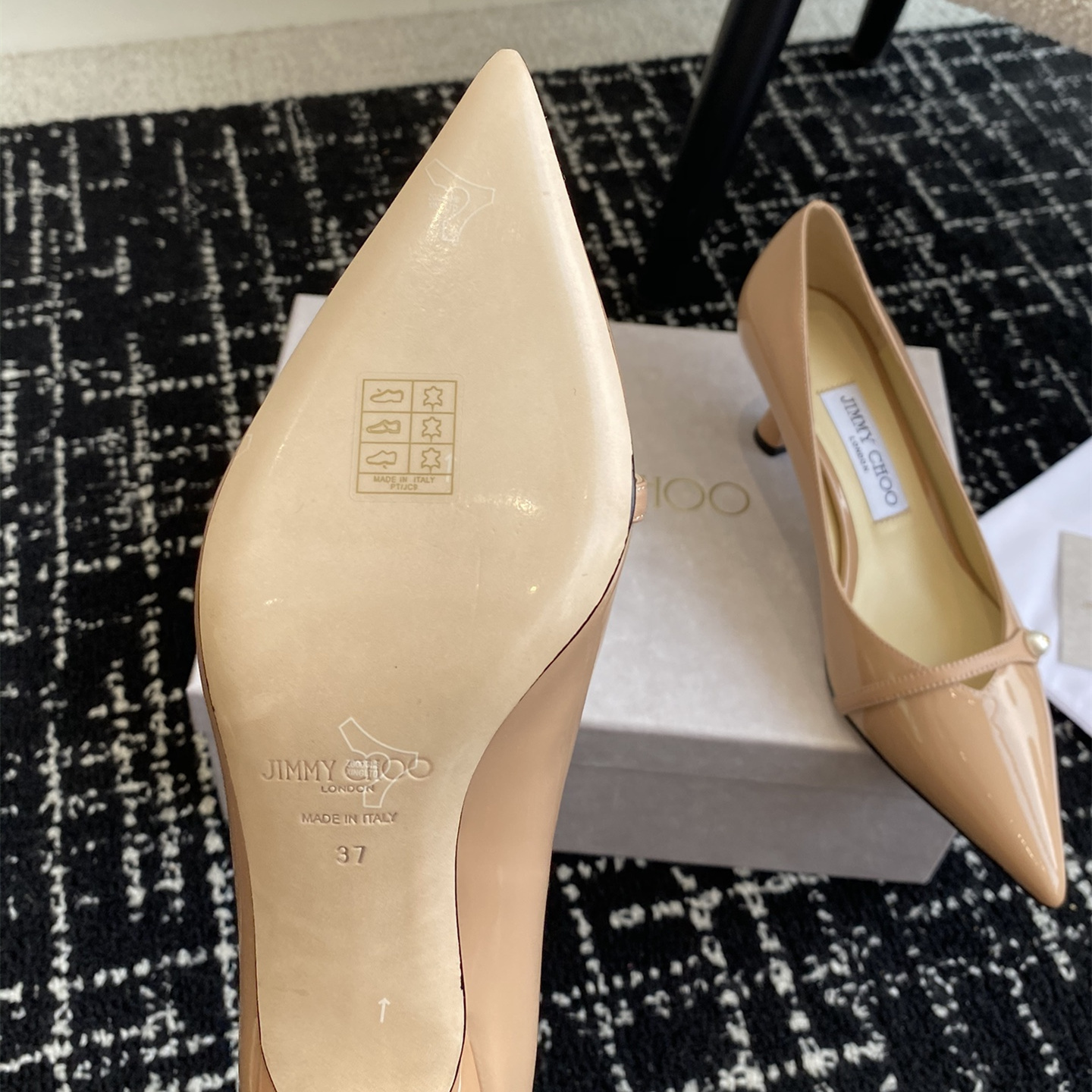 高仿JimmyChoo*ROSALI7水晶漆皮高踭鞋裸色6.5CM免檢版