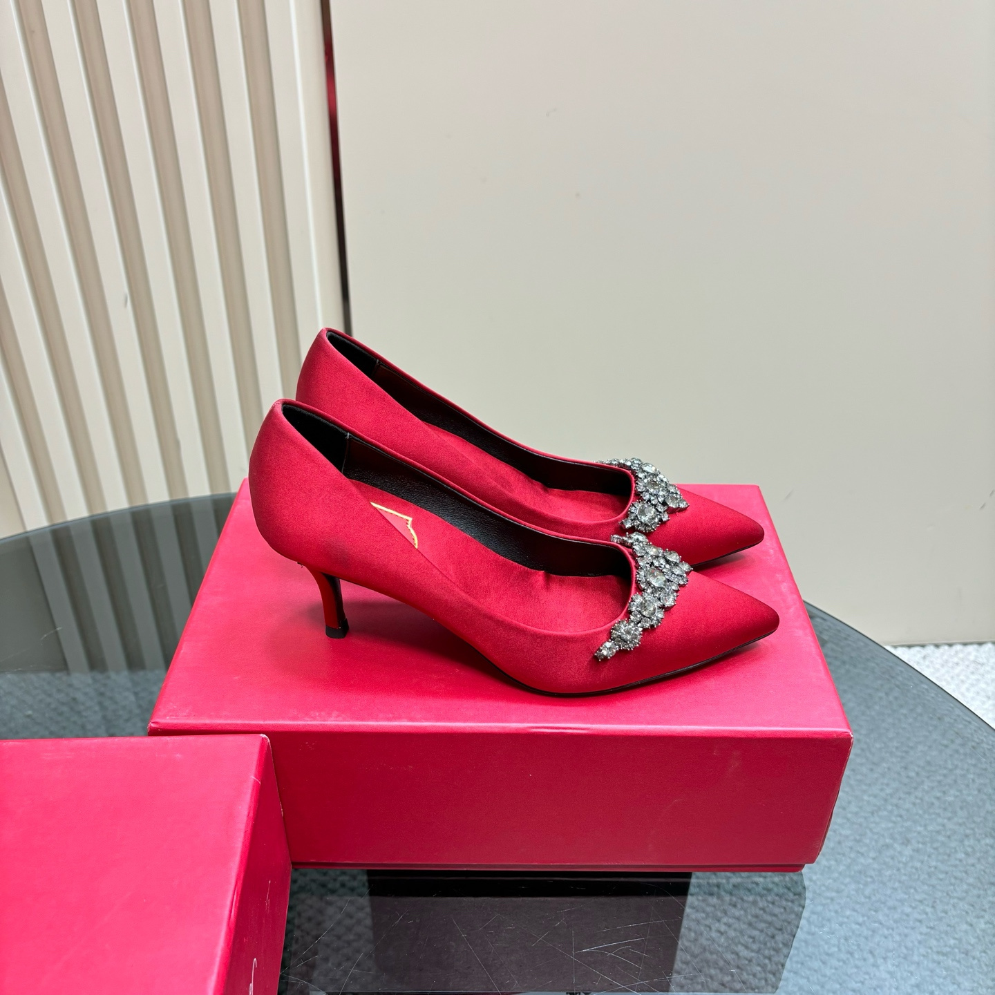 高仿RogerVivier*RVW5025水鑽尖頭高踭鞋紅色8.5CM免檢版