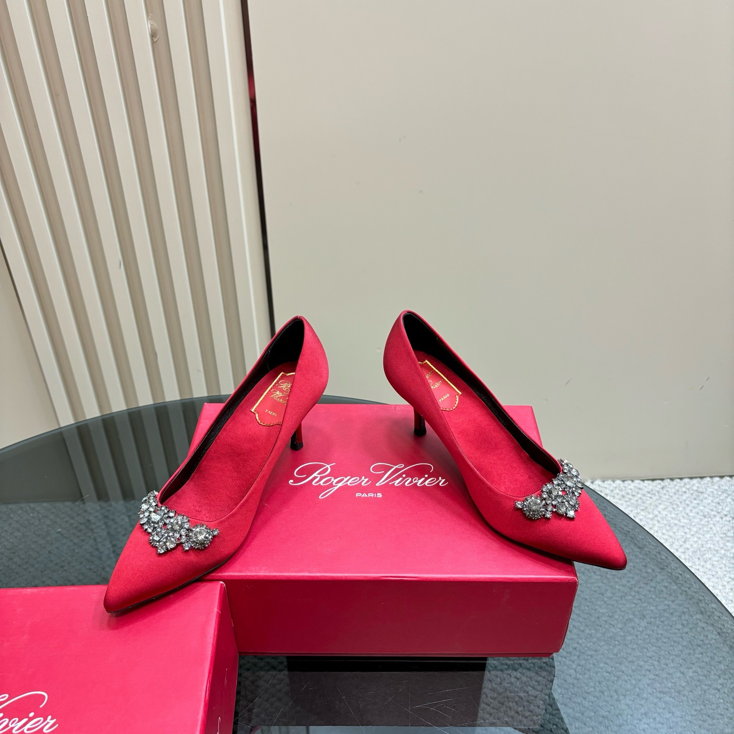 高仿RogerVivier*RVW5025水鑽尖頭高踭鞋紅色8.5CM免檢版