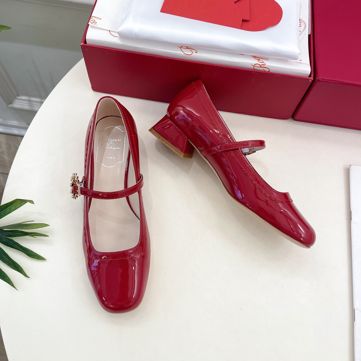 高仿RogerVivier*RVW5404瑪麗珍鞋紅色3CM免檢版