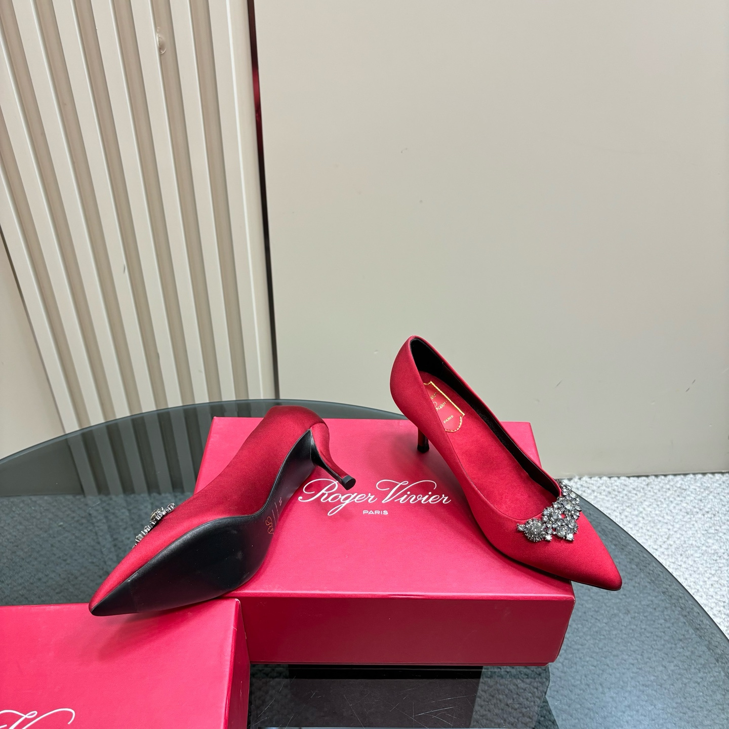 高仿RogerVivier*RVW5025水鑽尖頭高踭鞋紅色8.5CM免檢版