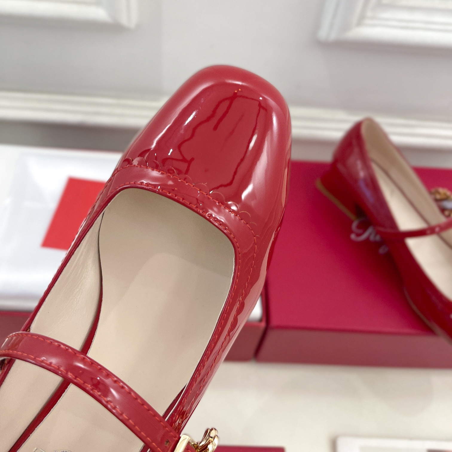 高仿RogerVivier*RVW5404瑪麗珍鞋紅色3CM免檢版