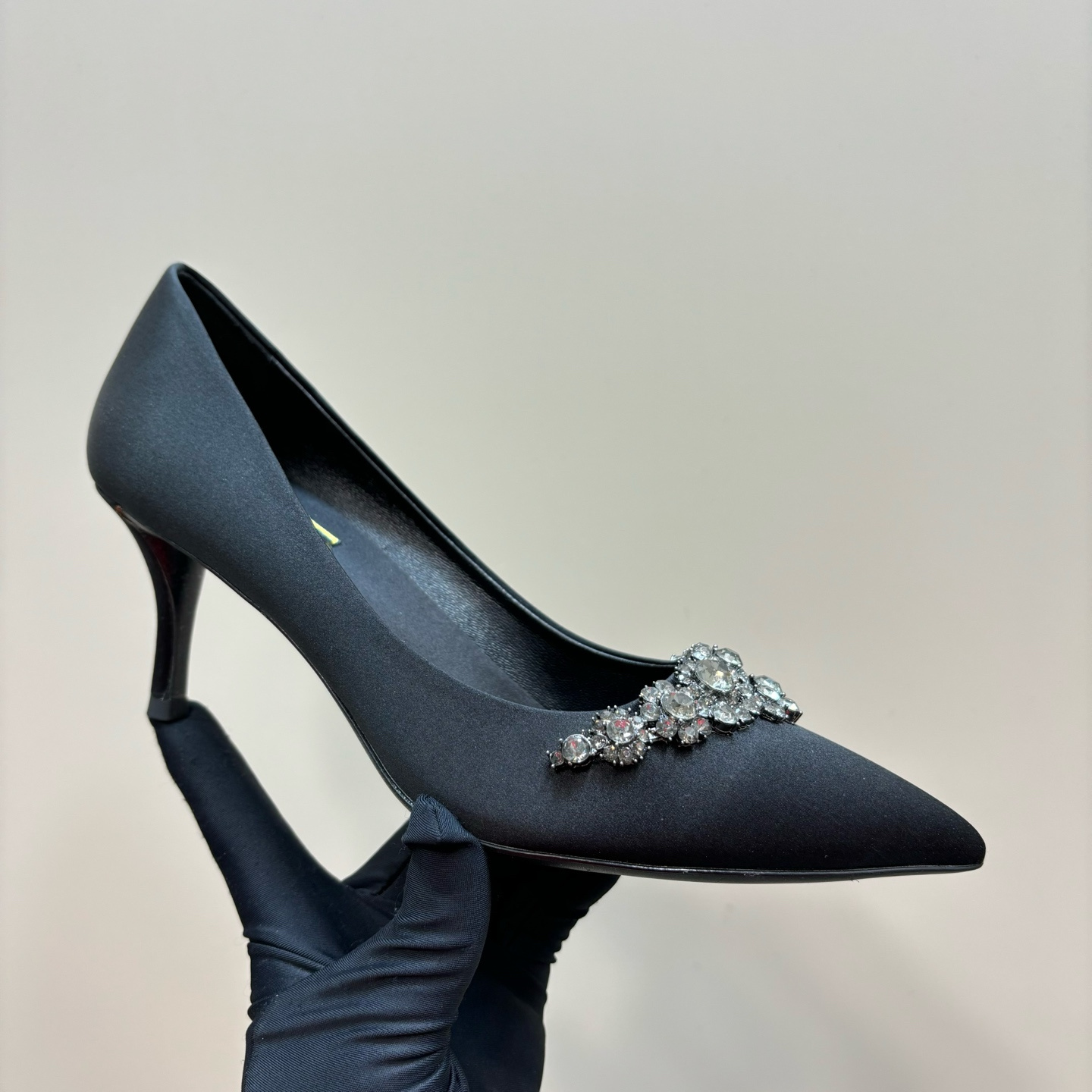 高仿RogerVivier*RVW5023水鑽尖頭高踭鞋黑色8.5CM免檢版