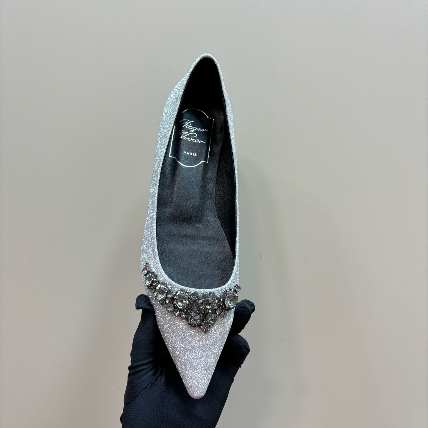 高仿RogerVivier*RVW5022水鑽尖頭平底鞋灰色免檢版