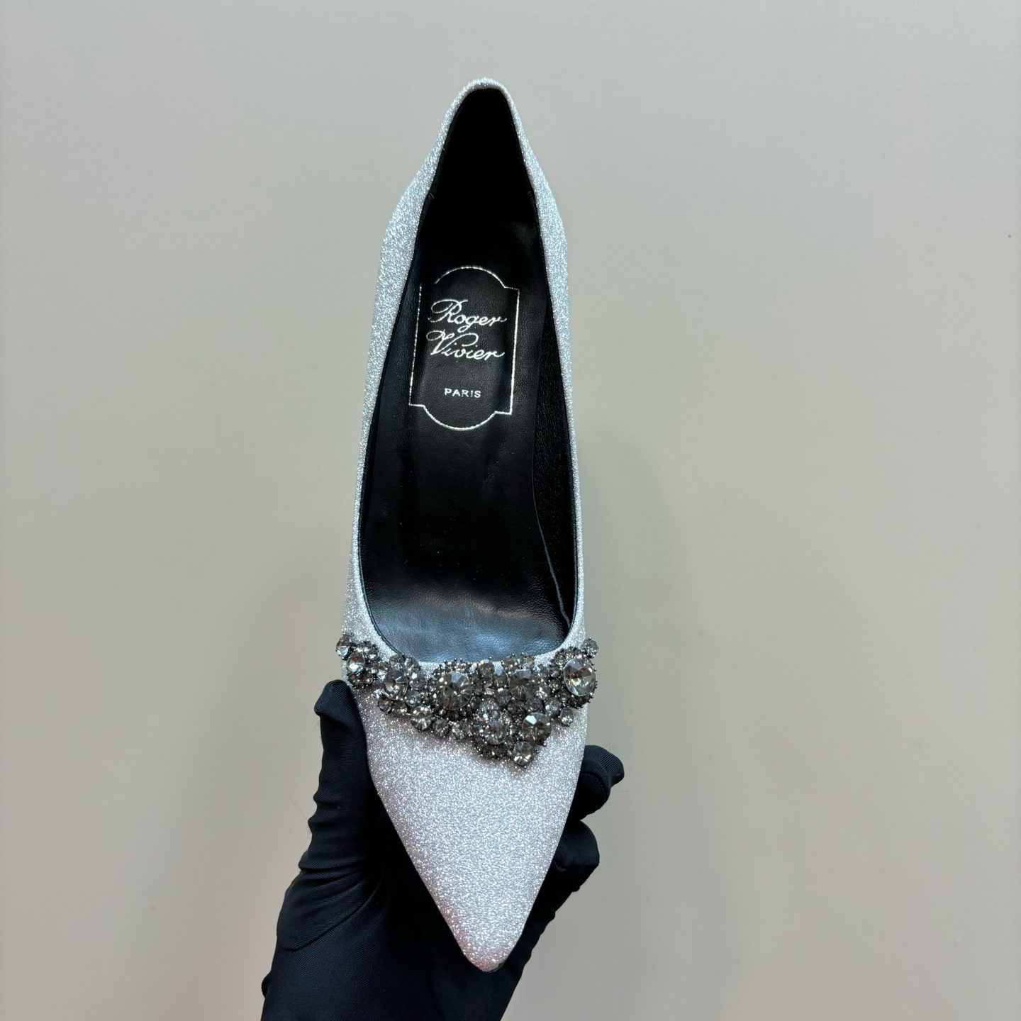 高仿RogerVivier*RVW5021水鑽尖頭高踭鞋灰色8.5CM免檢版
