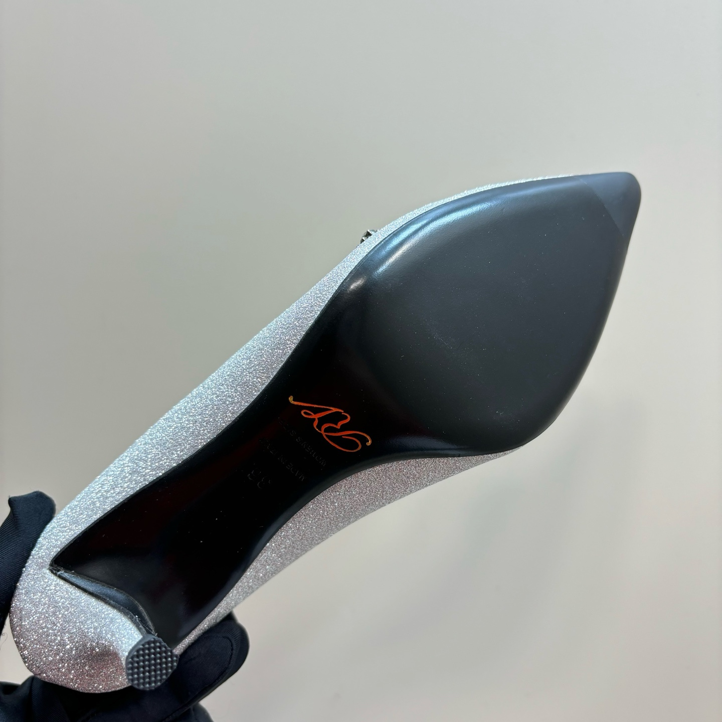 高仿RogerVivier*RVW5021水鑽尖頭高踭鞋灰色8.5CM免檢版