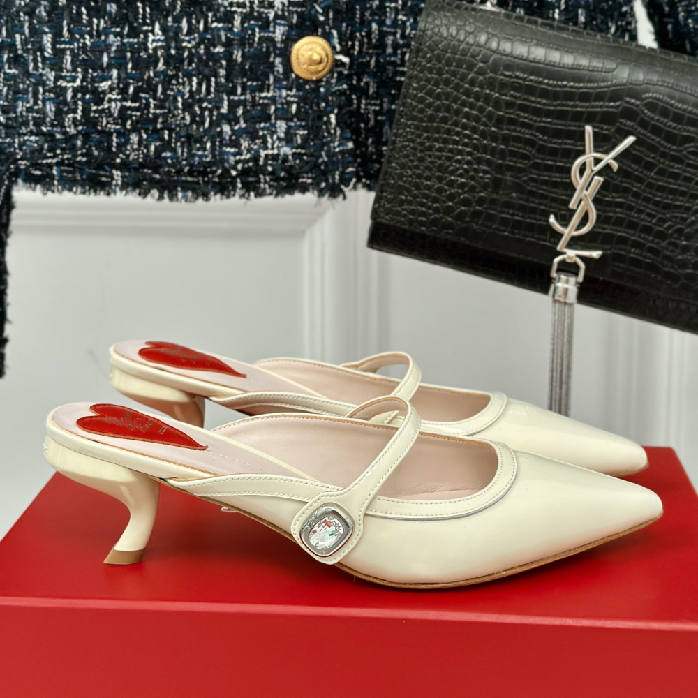 高仿RogerVivier*RVW6385尖頭鑽扣拖鞋裸色5.6CM免檢版