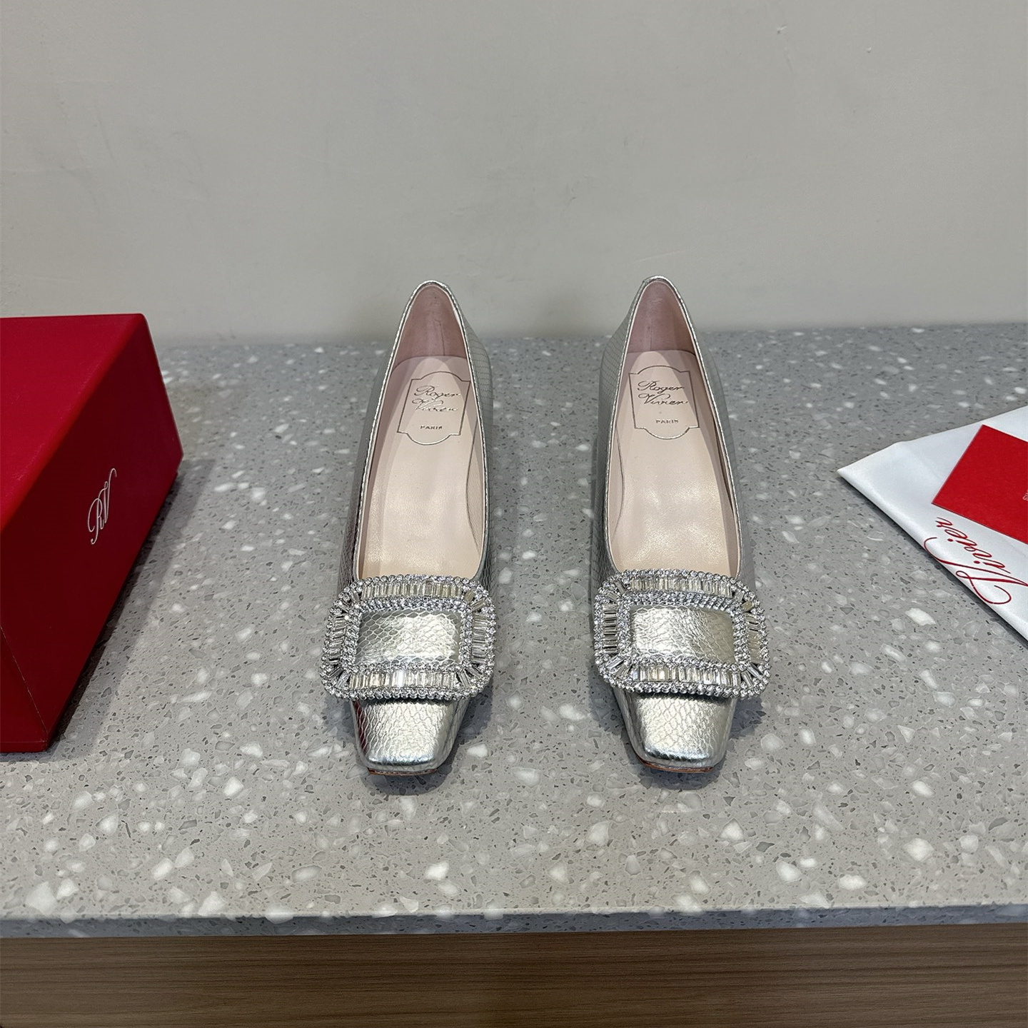 高仿RogerVivier*RVW0062水鑽中踭鞋蛇紋銀色4.5CM免檢版
