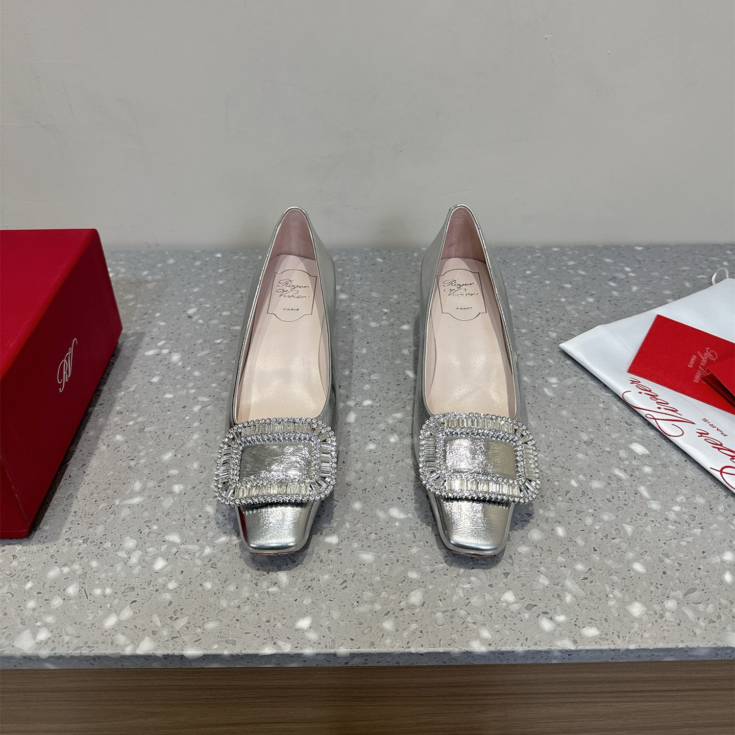 高仿RogerVivier*RVW0060方頭中踭鞋銀色4.5CM免檢版
