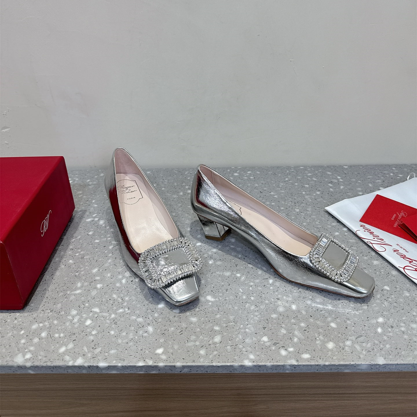 高仿RogerVivier*RVW0060方頭中踭鞋銀色4.5CM免檢版