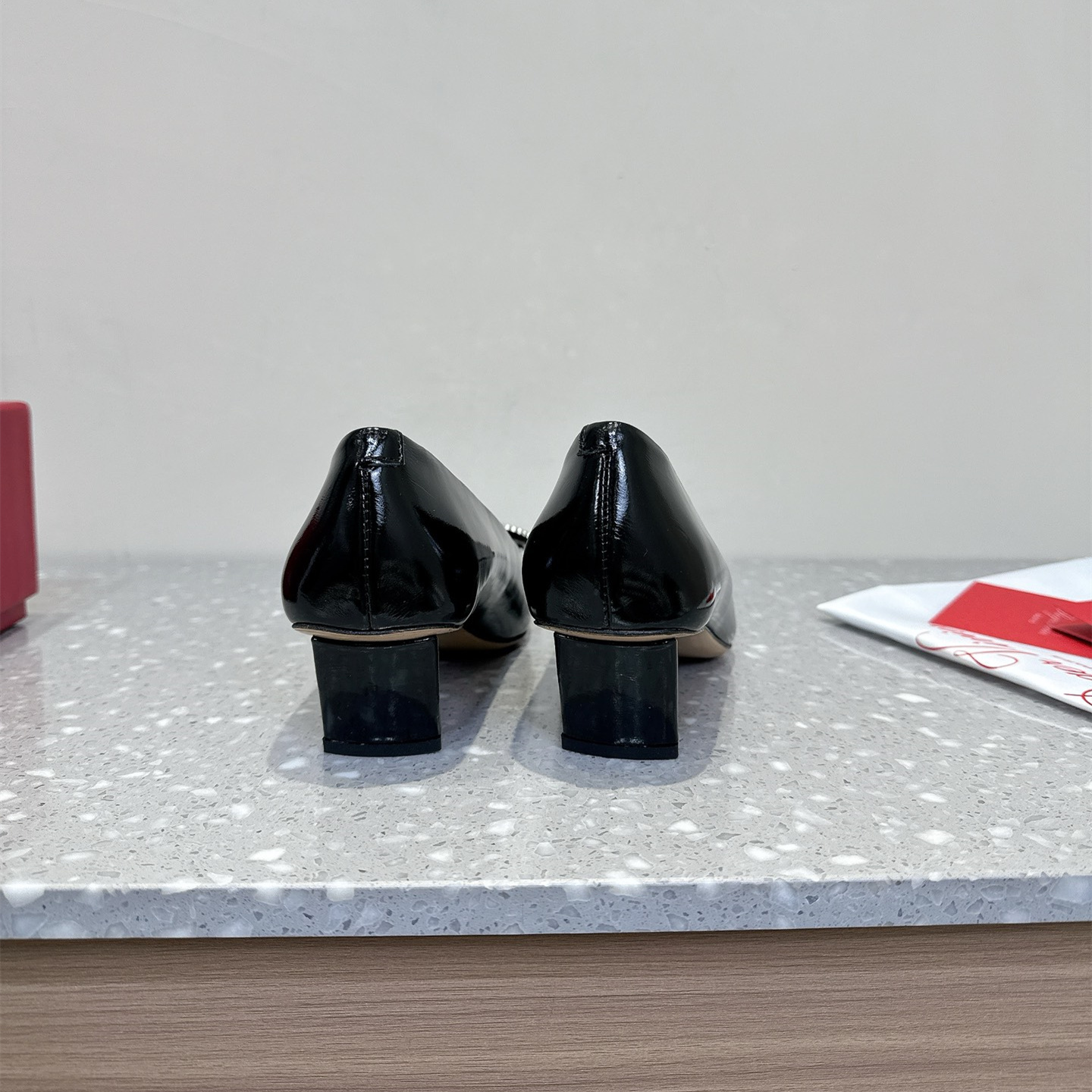 高仿RogerVivier*RVW0061方頭中踭鞋黑色4.5CM免檢版