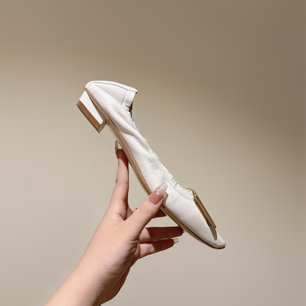 高仿RogerVivier*RVW7594方頭懶人平底鞋白色免檢版