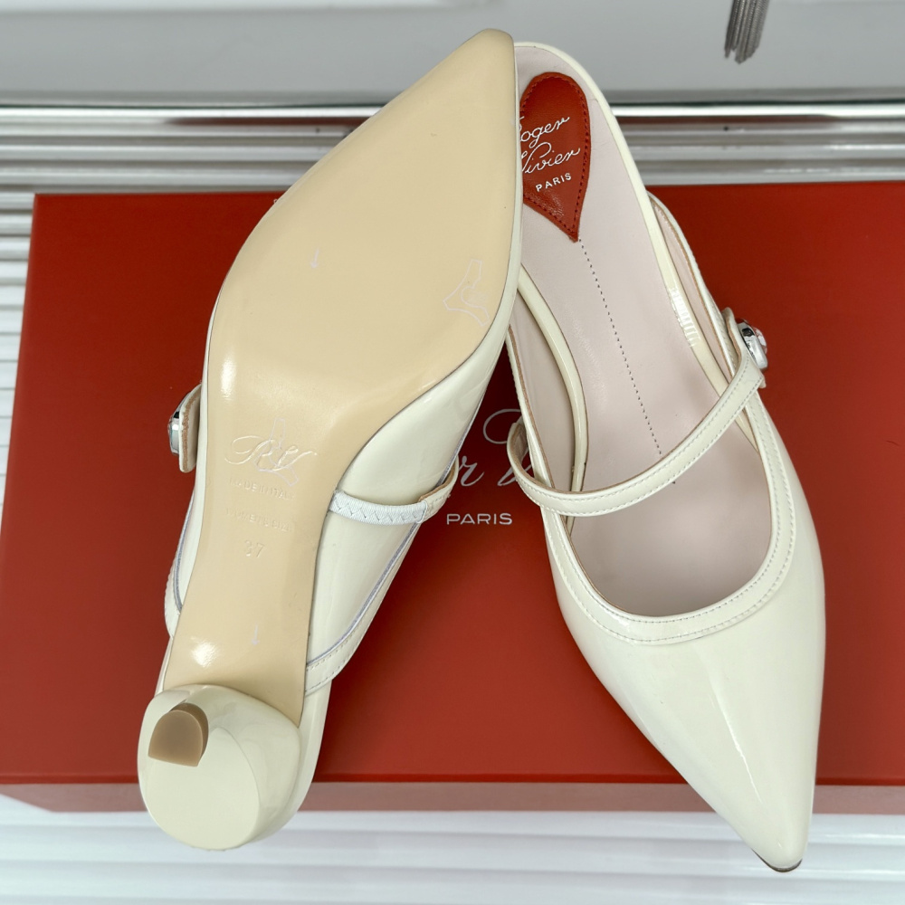 高仿RogerVivier*RVW6385尖頭鑽扣拖鞋裸色5.6CM免檢版