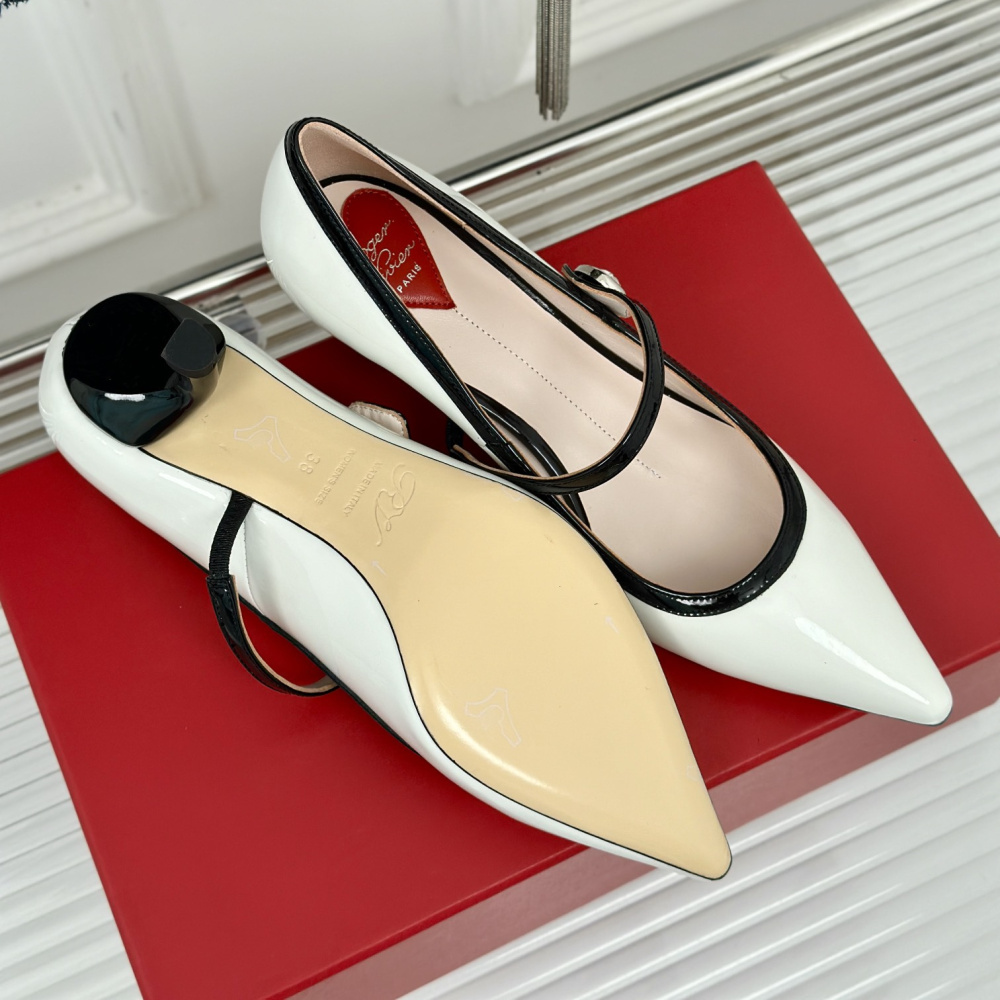高仿RogerVivier*RVW6373尖頭鑽扣高踭鞋白色5.6CM免檢版