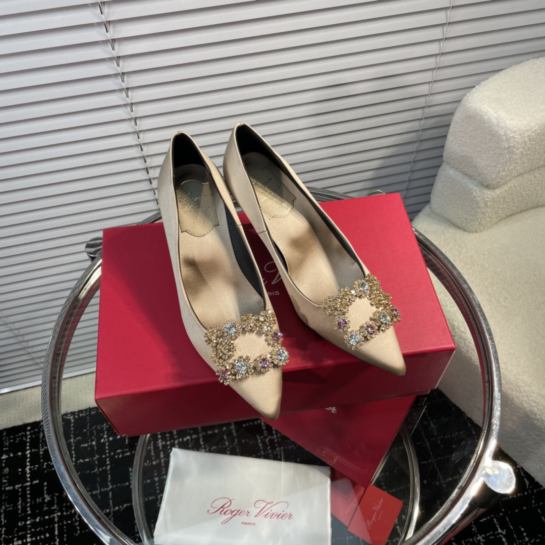 高仿RogerVivier*RVW4142水鑽真絲高踭鞋銅色6.5CM免檢版
