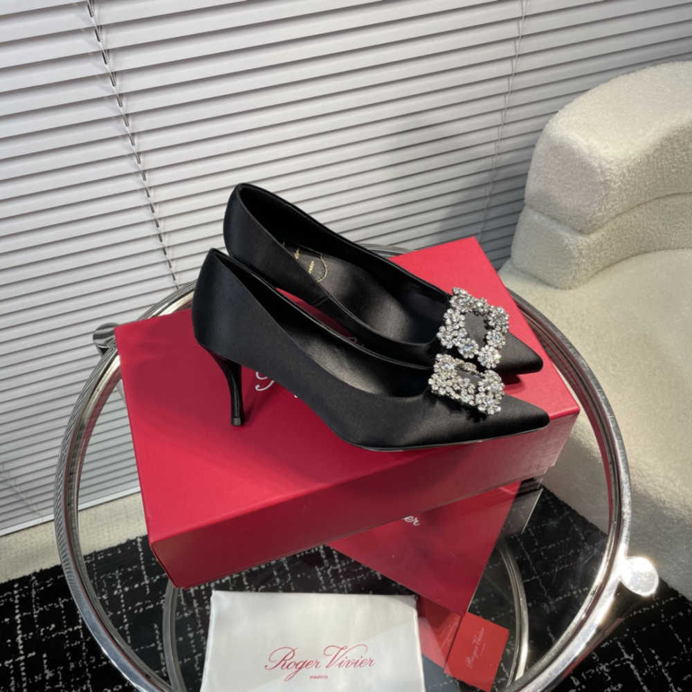 高仿RogerVivier*RVW4141水鑽真絲高踭鞋黑色6.5CM免檢版