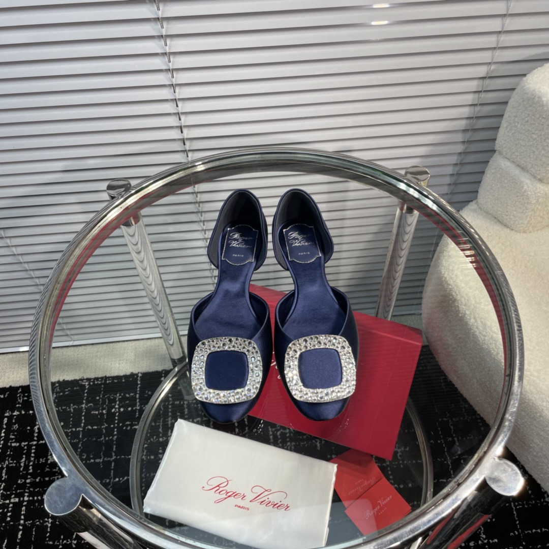 高仿RogerVivier*RVW0884鑽扣中空平底鞋藍色免檢版