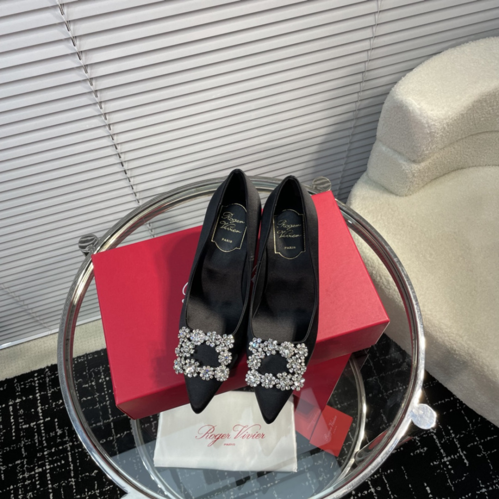 高仿RogerVivier*RVW4141水鑽真絲高踭鞋黑色6.5CM免檢版
