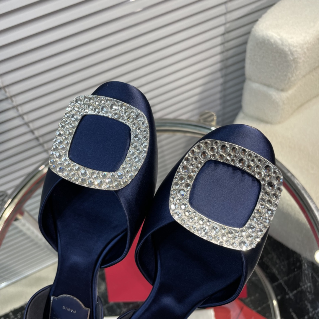 高仿RogerVivier*RVW0884鑽扣中空平底鞋藍色免檢版