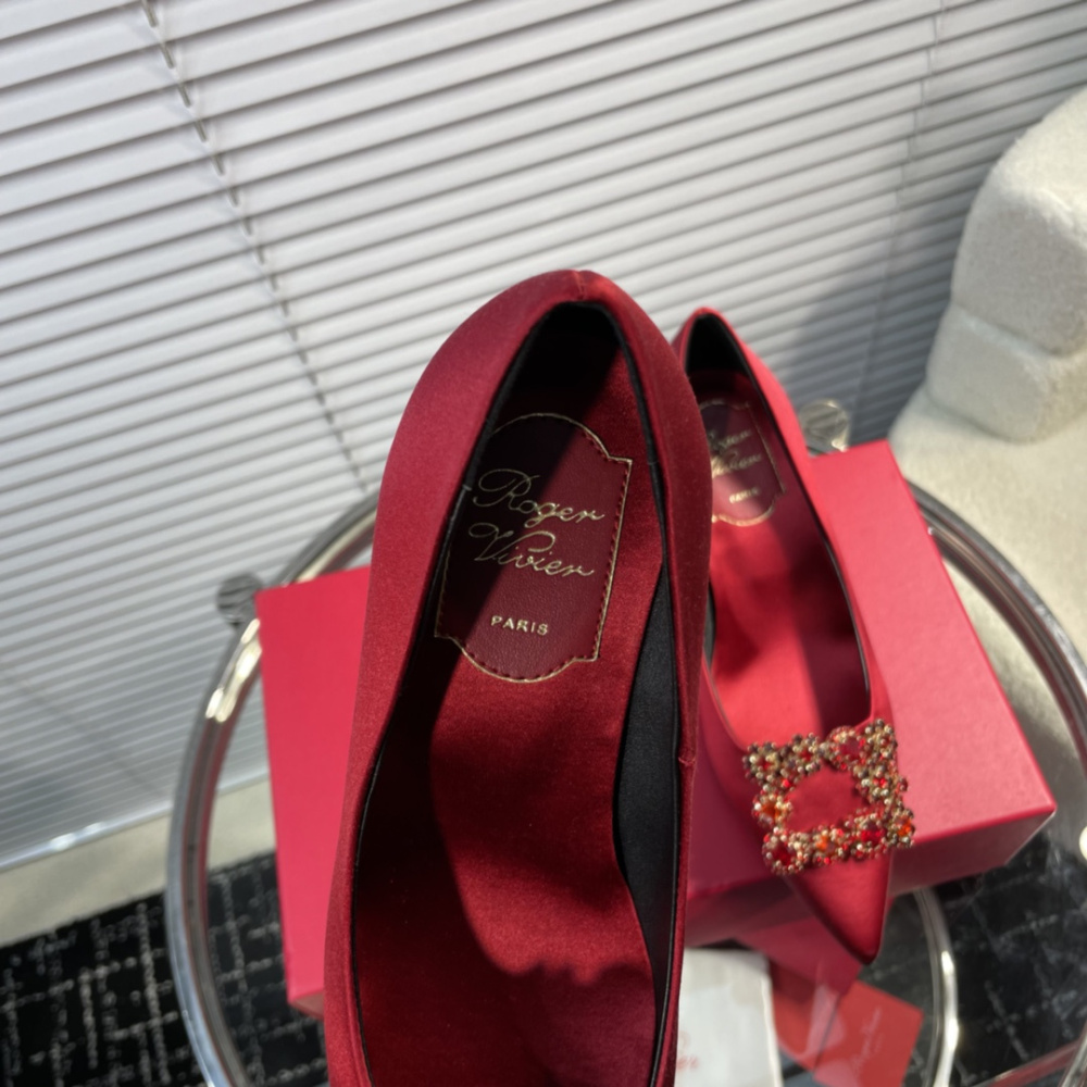 高仿RogerVivier*RVW4143水鑽真絲高踭鞋紅色6.5CM免檢版