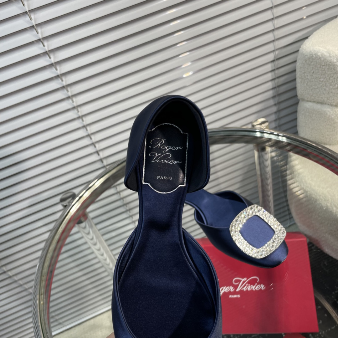 高仿RogerVivier*RVW0884鑽扣中空平底鞋藍色免檢版