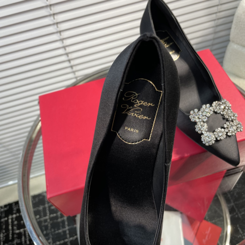 高仿RogerVivier*RVW4141水鑽真絲高踭鞋黑色6.5CM免檢版