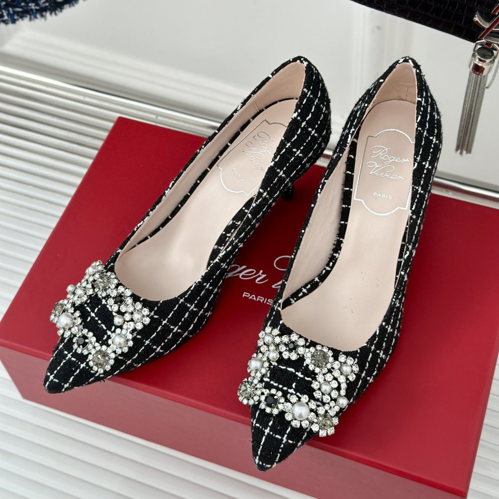 高仿RogerVivier*RVW4143尖頭水鑽針織帆布黑色6.5CM免檢版