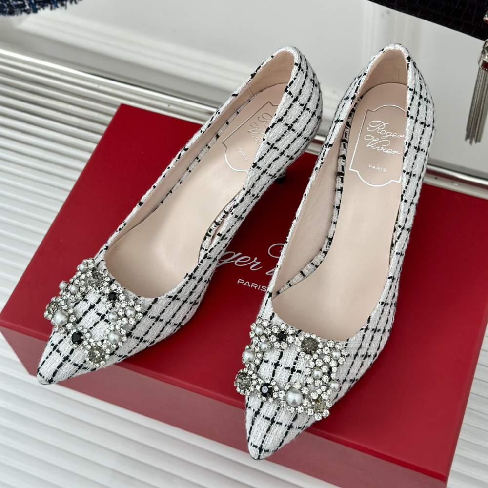 高仿RogerVivier*RVW4044尖頭水鑽針織帆布白色6.5CM免檢版