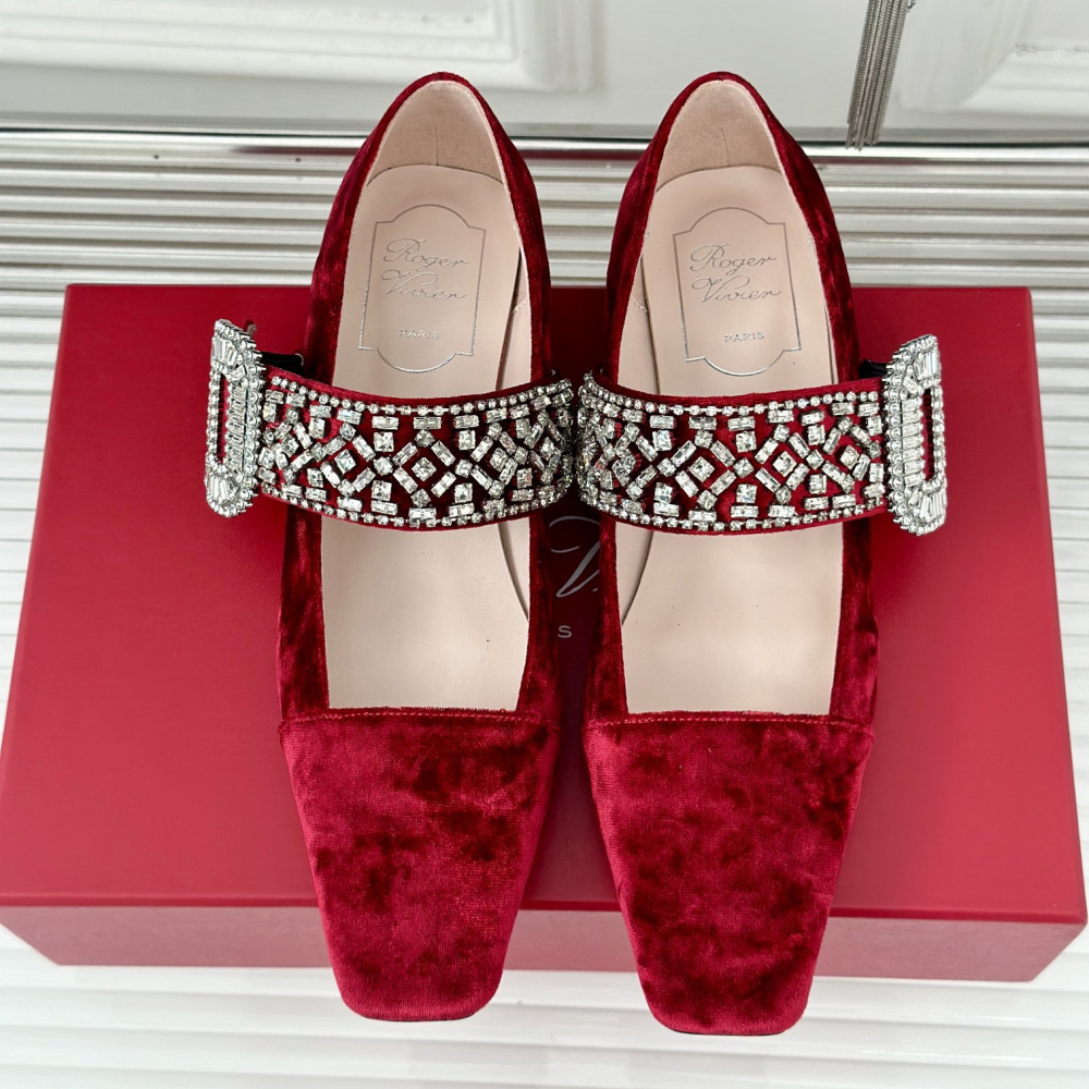 高仿RogerVivier*RVW0076絨面瑪麗珍鞋紅色1.5CM免檢版