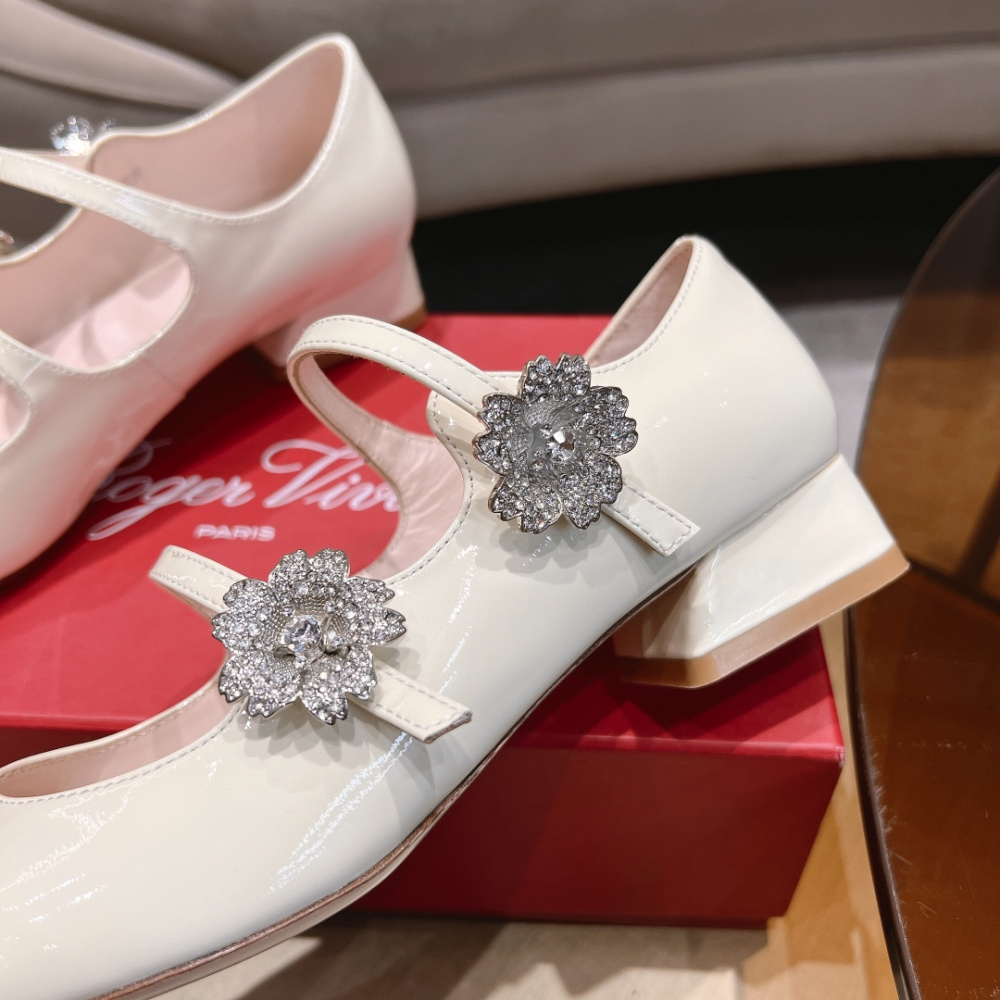 高仿RogerVivier*RVW5103漆皮瑪麗珍鞋白色3CM免檢版