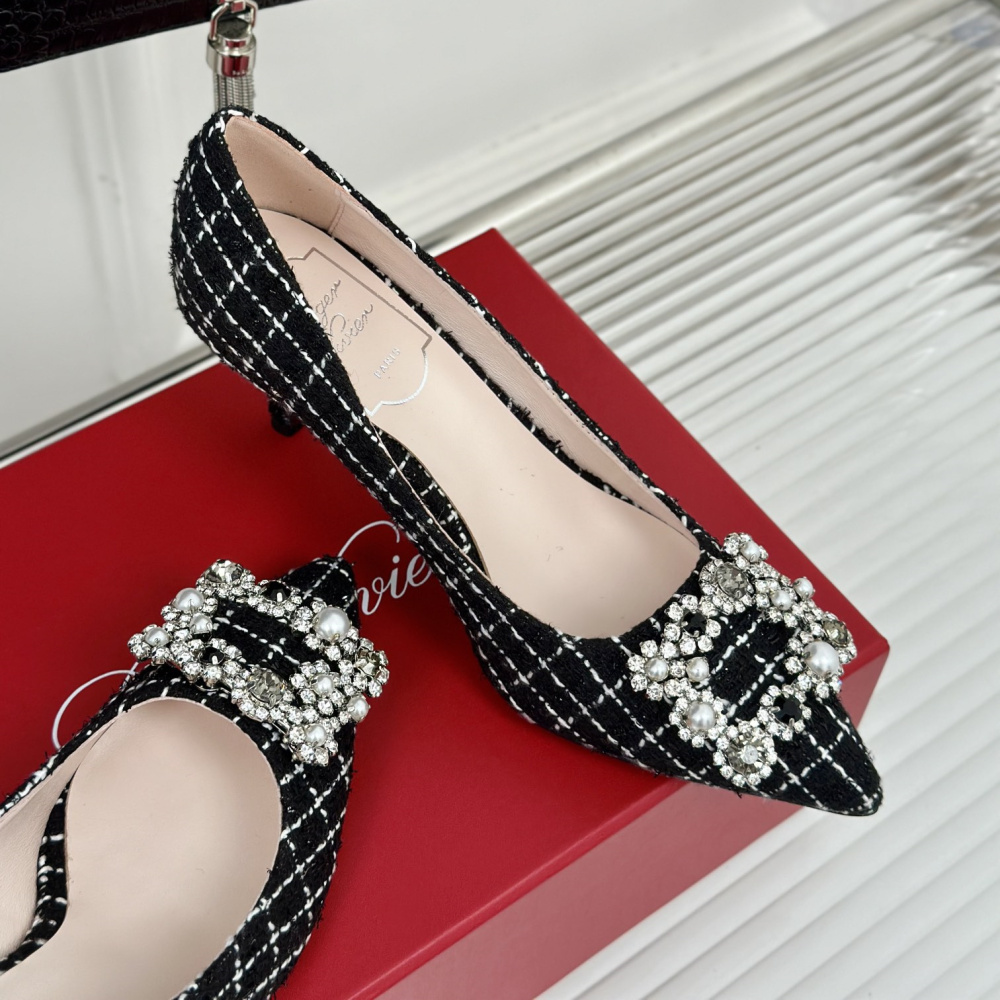 高仿RogerVivier*RVW4143尖頭水鑽針織帆布黑色6.5CM免檢版