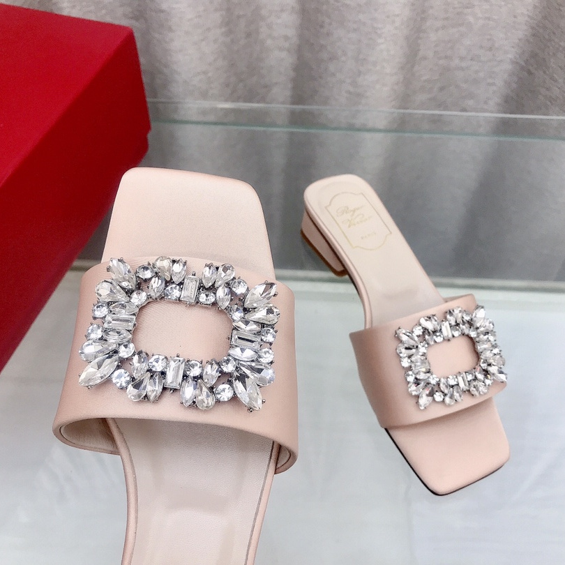 高仿RogerVivier*RVW5545鑽扣絲緞拖鞋粉色3CM免檢版