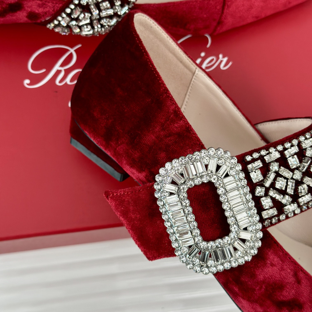 高仿RogerVivier*RVW0076絨面瑪麗珍鞋紅色1.5CM免檢版