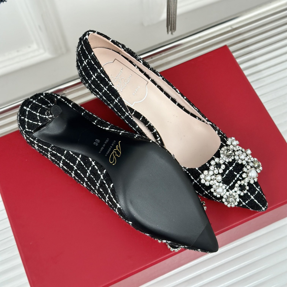 高仿RogerVivier*RVW4143尖頭水鑽針織帆布黑色6.5CM免檢版