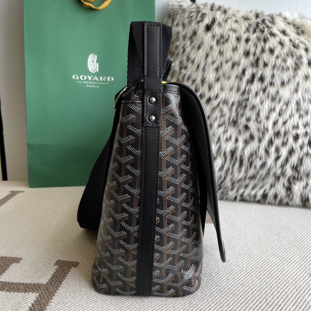 高仿Goyard*Capetien系列CAPETIM郵差包黑色中號免檢版