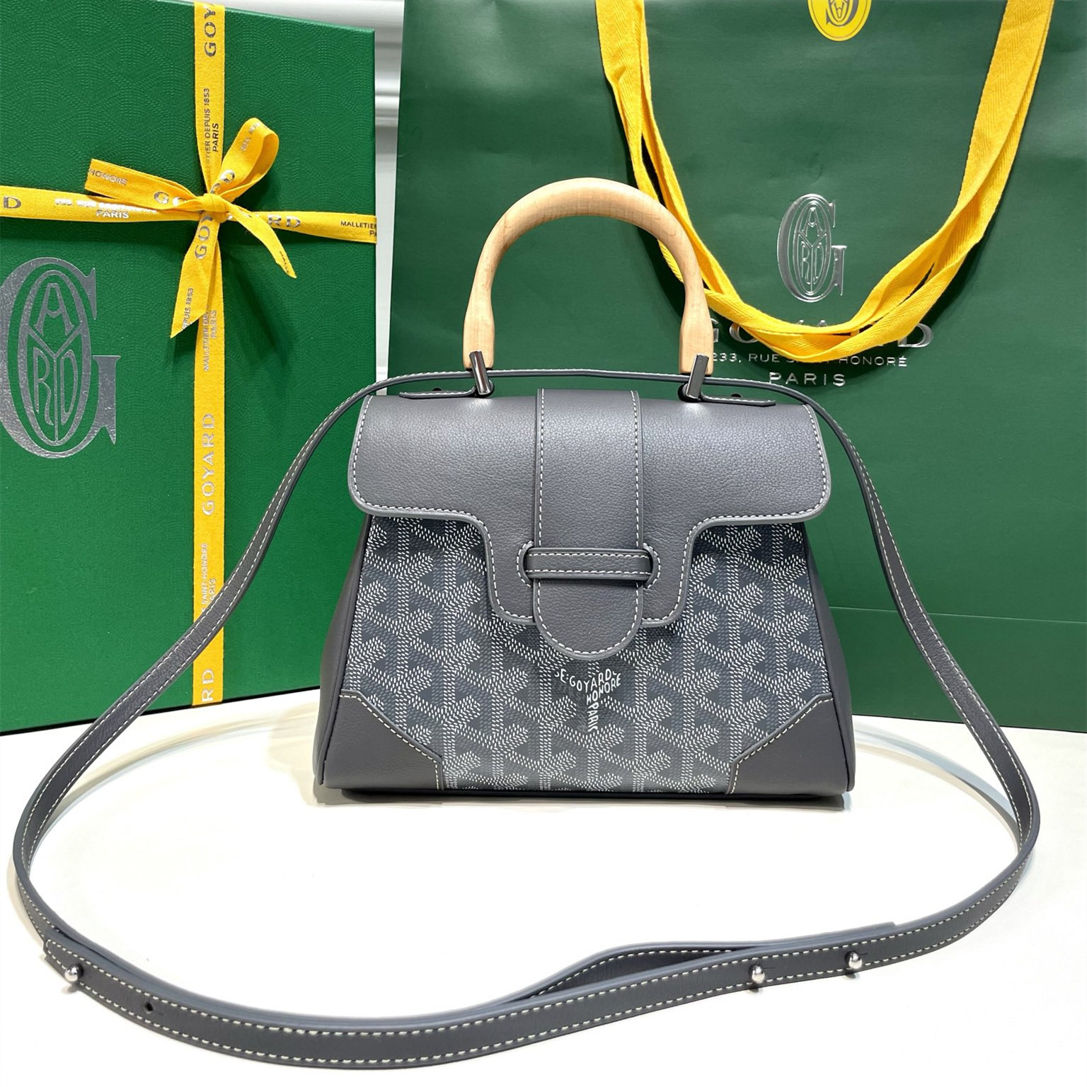 高仿Goyard*SAIGONB櫸木手柄單肩包灰色免檢版