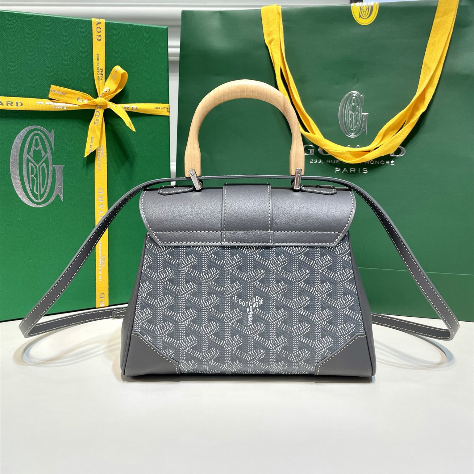 高仿Goyard*SAIGONB櫸木手柄單肩包灰色免檢版