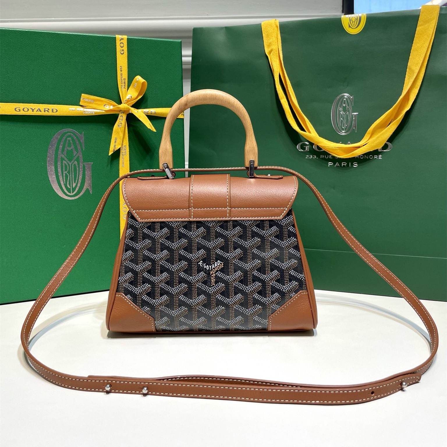 高仿Goyard*SAIGONQ櫸木手柄單肩包棕色免檢版
