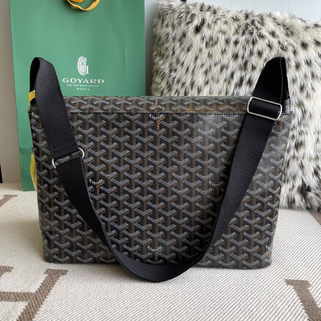 高仿Goyard*Capetien系列CAPETIM郵差包黑色中號免檢版