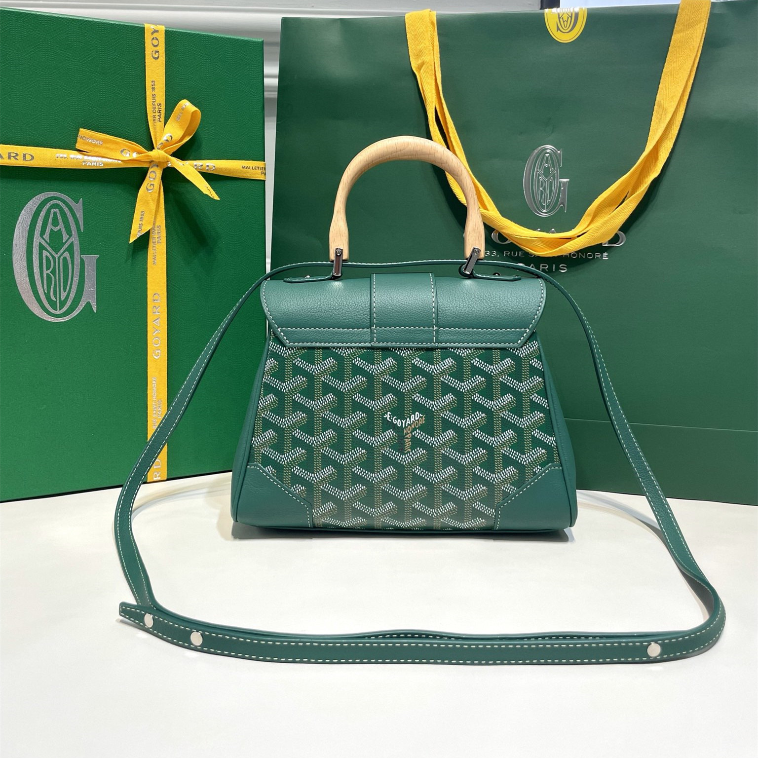 高仿Goyard*SAIGONR櫸木手柄單肩包綠色免檢版
