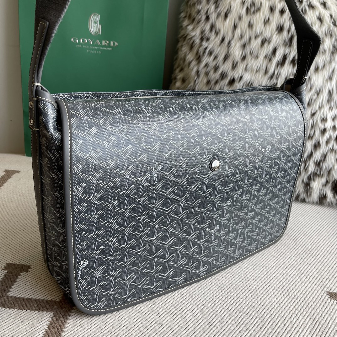高仿Goyard*Capetien系列CAPETID郵差包灰色中號免檢版