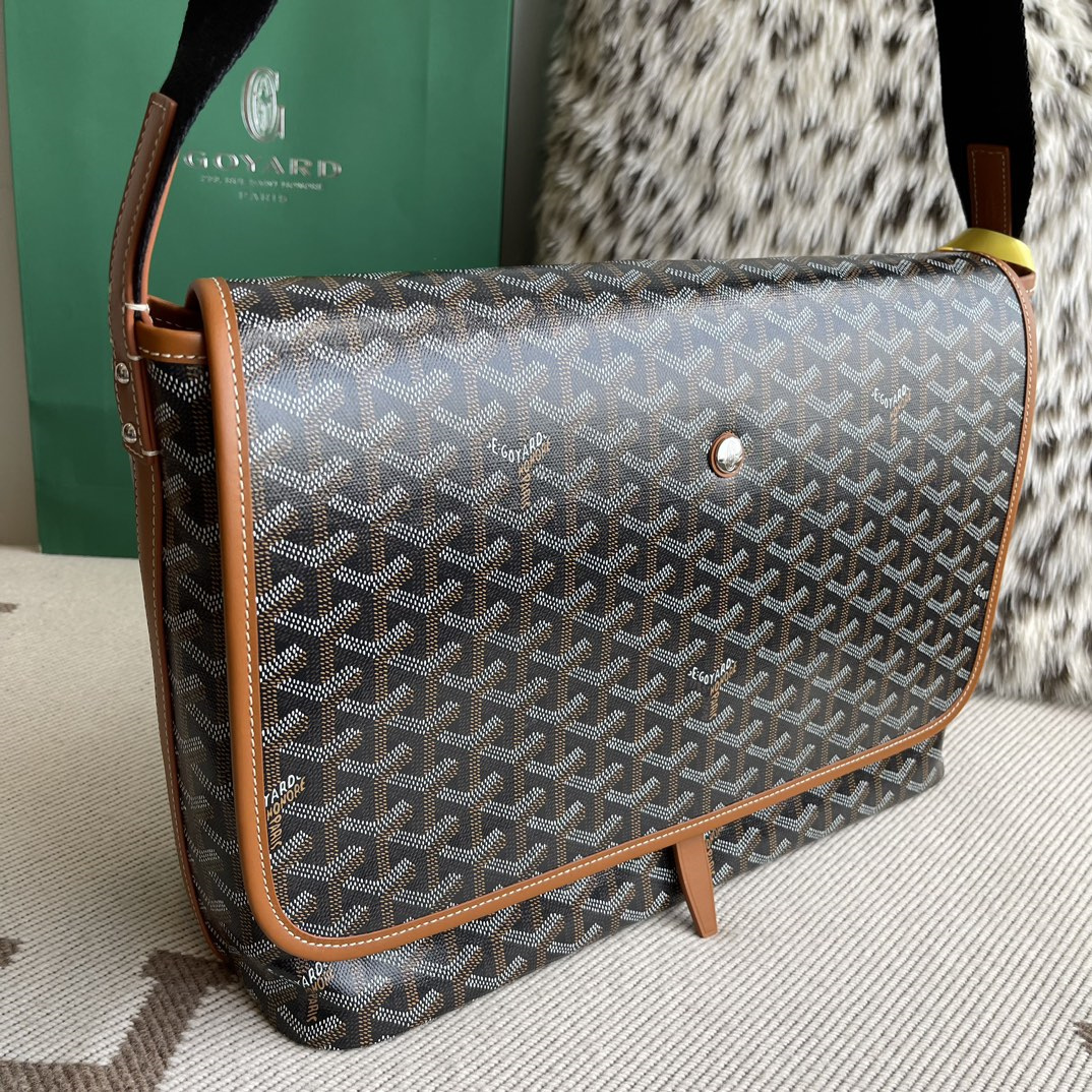 高仿Goyard*Capetien系列CAPETIE郵差包棕色中號免檢版