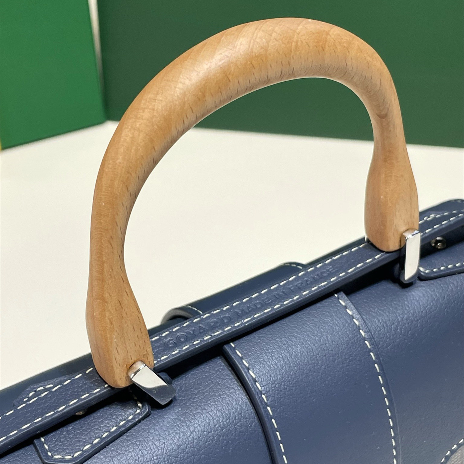 高仿Goyard*SAIGONP櫸木手柄單肩包深藍免檢版
