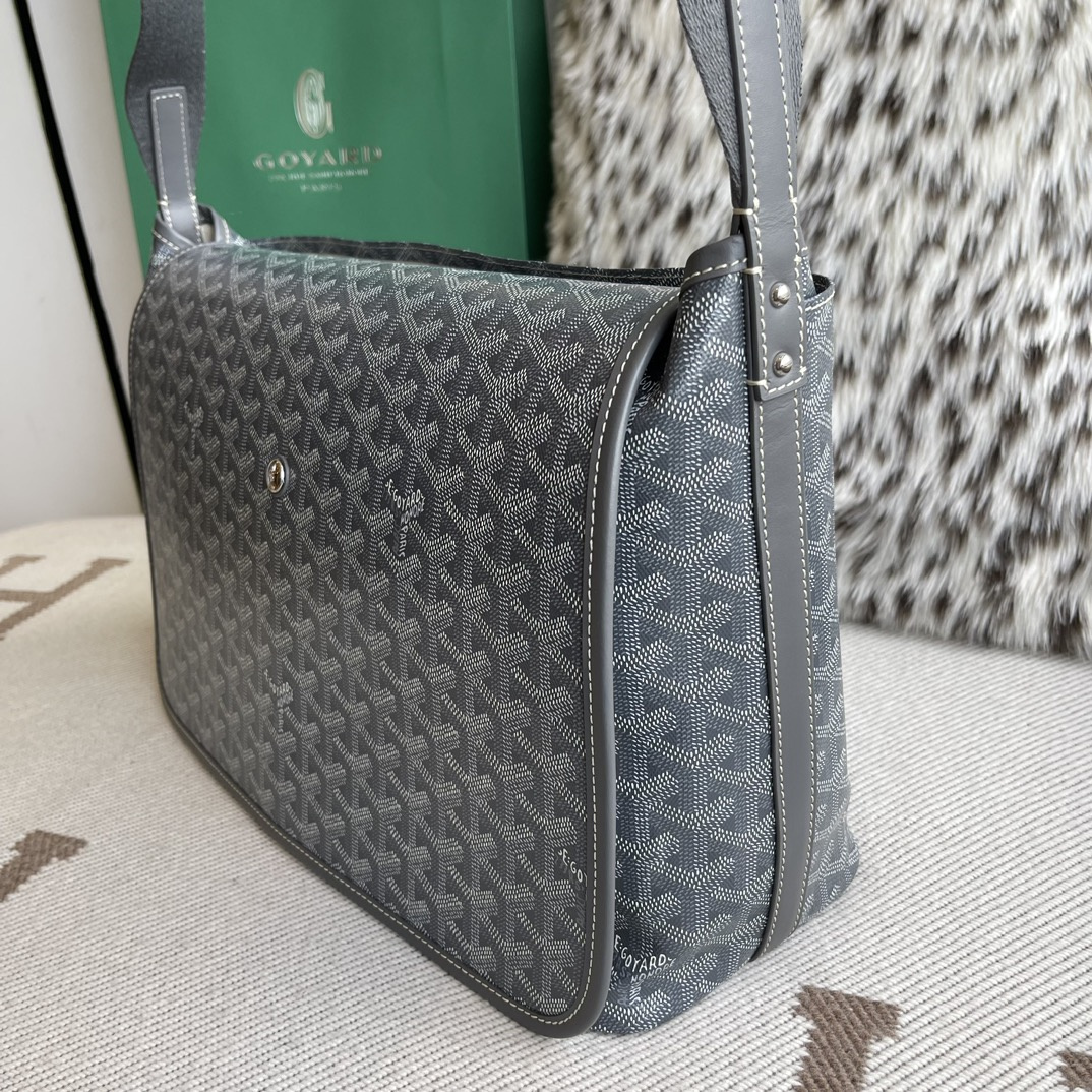 高仿Goyard*Capetien系列CAPETID郵差包灰色中號免檢版