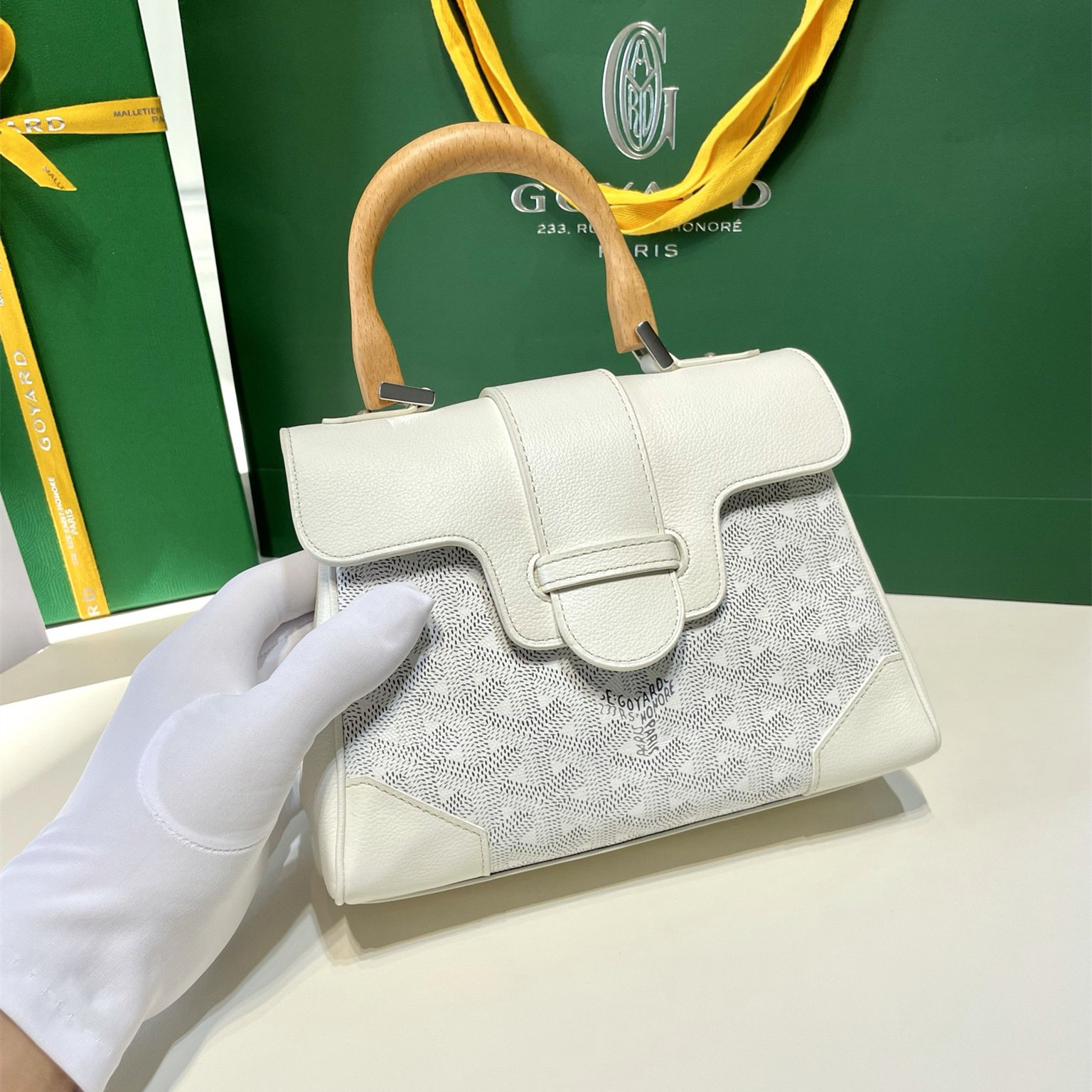 高仿Goyard*SAIGONL櫸木手柄單肩包白色免檢版