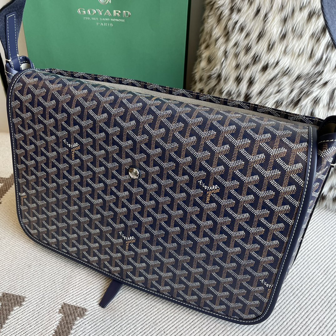高仿Goyard*Capetien系列CAPETIS郵差包深藍中號免檢版