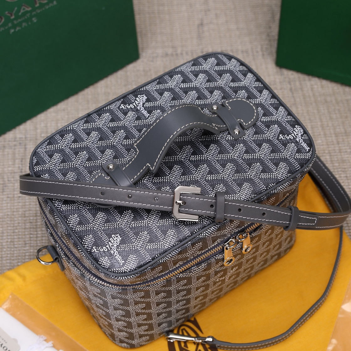 高仿Goyard*Muse系列MUSEVA5單價盒子包灰色免檢版