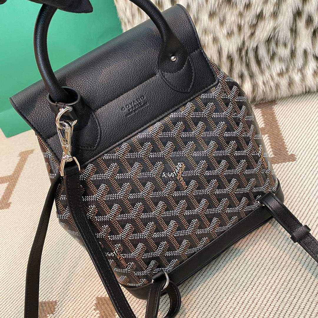 高仿Goyard*ALPIN4經典老花滿印雙肩包黑色免檢版