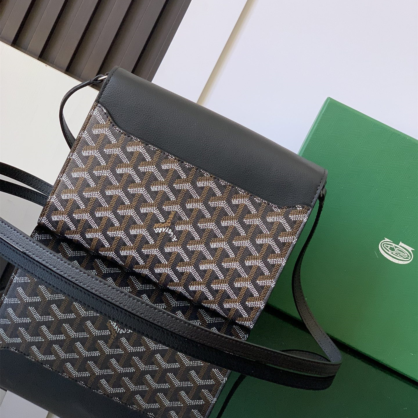 高仿Goyard*CHYPRE5帆布皮革信封袋男女同款黑色免檢版