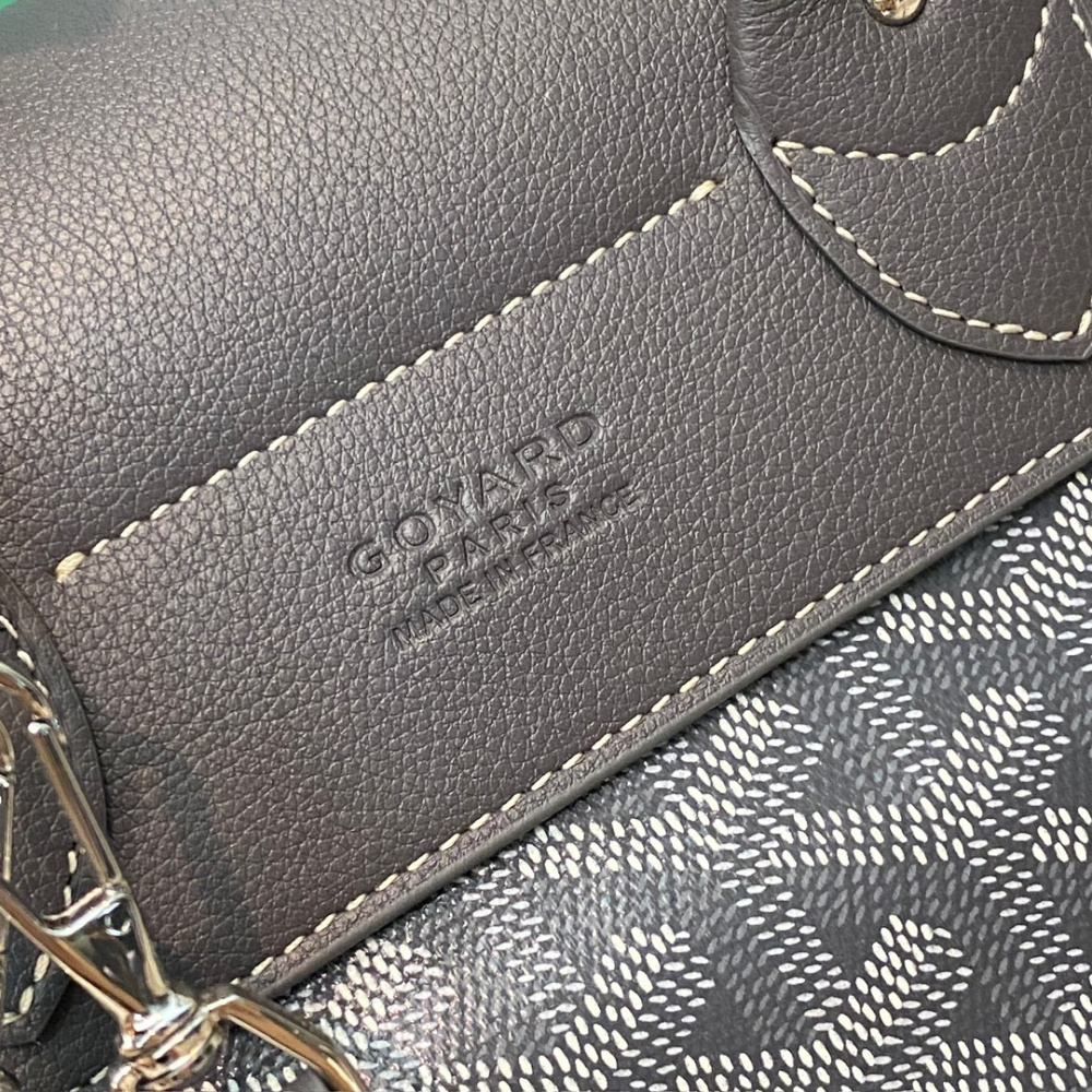 高仿Goyard*ALPIN5經典老花滿印雙肩包灰色免檢版